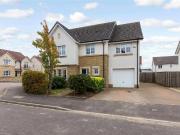 5 bedroom detached house for sale in Calderstone Drive,...