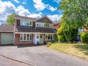 5 bedroom detached house for sale in Cherrington...