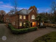 5 bedroom detached house for sale in Chorley New Road,...