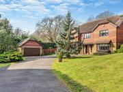 5 Bedroom Detached House For Sale In Chorleywood,...