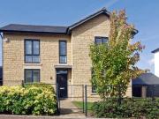 5 bedroom link detached house for sale in Clover Drive,...