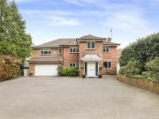 5 bedroom detached house for sale in Commonside, Keston, BR2