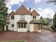 5 bedroom detached house for sale in Croydon Road,...