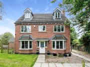 5 Bedroom Detached House For Sale In Desborough