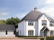 5 bedroom detached house for sale in Dukes Meadow Odiham...