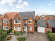 5 bedroom detached house for sale in Dumbarton Mead,...