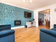 5 bedroom detached house for sale in Fairisle Close,...