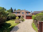 5 bedroom detached house for sale in Garth Road,...