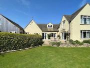5 Bedroom Detached House For Sale In Gloucester,...
