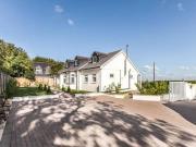 5 bedroom detached house for sale in Gravesend Road...