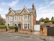 5 bedroom semi detached house for sale in Harrogate...