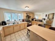 5 bedroom detached house for sale in Heathley Park...