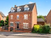 5 bedroom detached house for sale in Hillbeck Grove,...