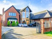 5 Bedroom Detached House For Sale In Hockley