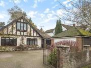 5 bedroom detached house for sale in Lightwater Surrey...