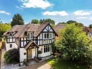 5 bedroom detached house for sale in Limes Avenue Horley...