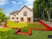 5 Bedroom Detached House For Sale In Linkwood Close,...
