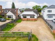 5 bedroom detached house for sale in Loddon Bridge Road,...