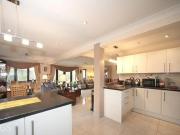 5 Bedroom Detached House For Sale In Luton, Bedfordshire