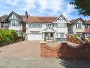 5 bedroom detached house for sale in Mackenzie Road,...