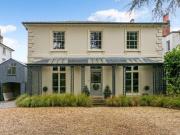 5 Bedroom Detached House For Sale In Maidenhead