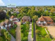 5 Bedroom Detached House For Sale In Middleton on sea,...