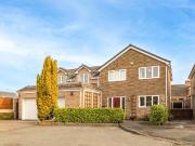 5 bedroom detached house for sale in Newlands Drive,...