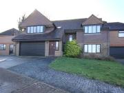 5 bedroom detached house for sale in Piddinghoe Mead...