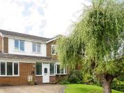 5 bedroom detached house for sale in Purbeck Drive,...