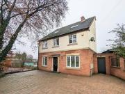 5 bedroom detached house for sale in Rising Brook...