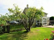 5 bedroom detached house for sale in Robinson Way...