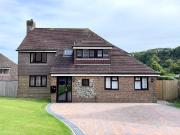 5 bedroom detached house for sale in Rochester Close,...