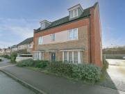 5 bedroom detached house for sale in Sakura Walk, Willen...