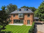5 bedroom detached house for sale in Southdown Road...