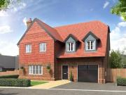 5 bedroom detached house for sale in Squires Park Bushey...
