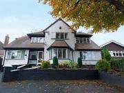 5 bedroom detached house for sale in Stourbridge Road...