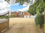 5 bedroom detached house for sale in Tea Green,...
