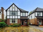 5 bedroom detached house for sale in The Avenue...