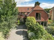 5 bedroom detached house for sale in Thorne Road Minster...
