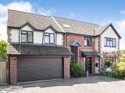 5 bedroom detached house for sale in Throgmorton Road...