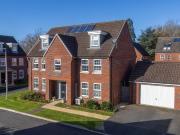 5 bedroom detached house for sale in Veysey Close,...