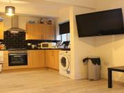 5 bedroom Detached house To Let