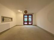 5 bedroom Detached House to let