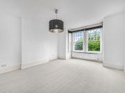 5 bedroom detached house to rent