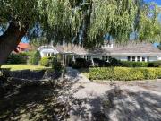 5 bedroom detached house to rent