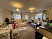 5 bedroom detached house to rent