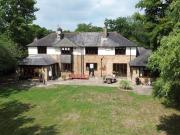 5 bedroom detached house to rent