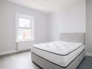 5 bedroom detached house to rent