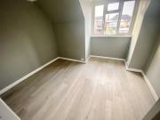 5 bedroom detached house to rent