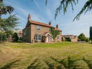 4 bedroom detached house to rent
